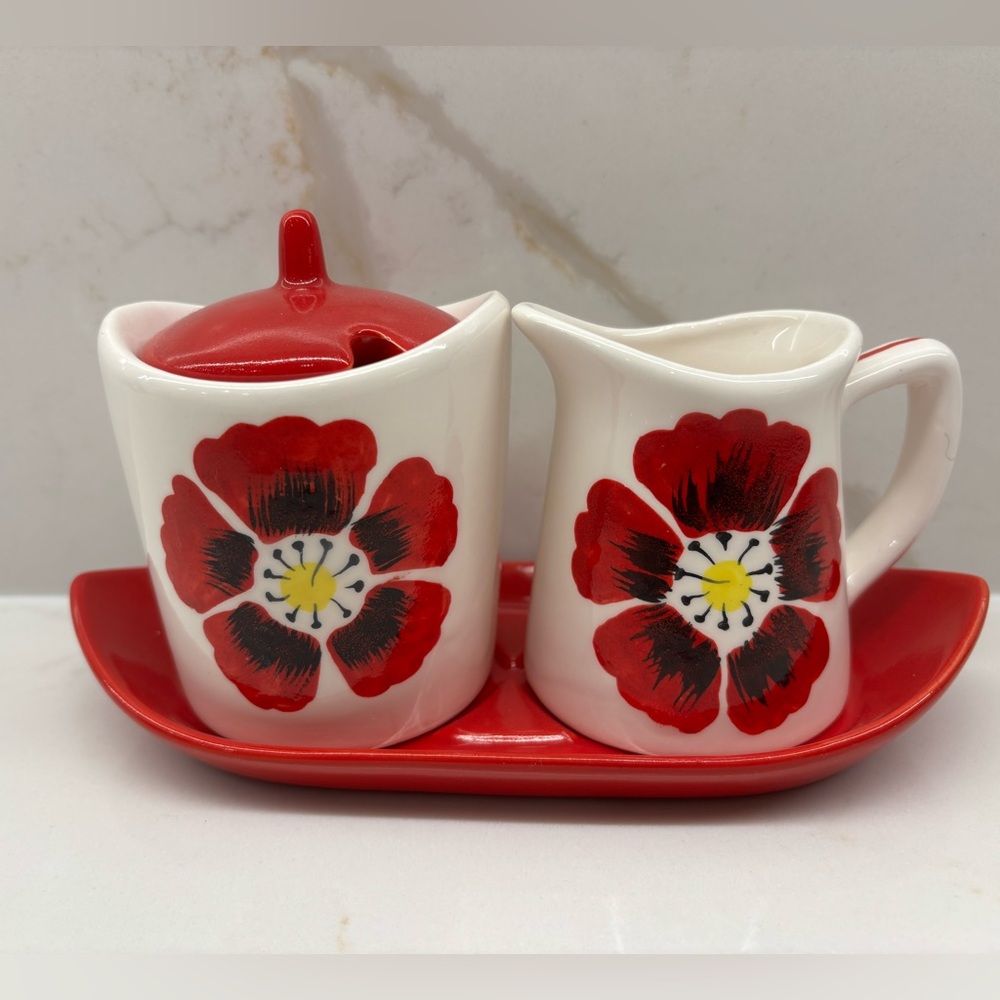 Vintage Japan Vibrant Red Poppies Creamer and Sugar Set with Tray